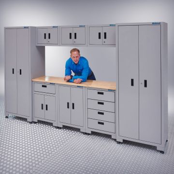 Werkstatteinrichtung mit 2 Werkstattschränken und Oberschrank