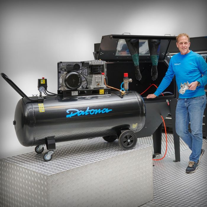 Komplettes Strahlset – Kompressor (200 L/230 V) + Sandstrahlkabine 420 L und Anschlussset