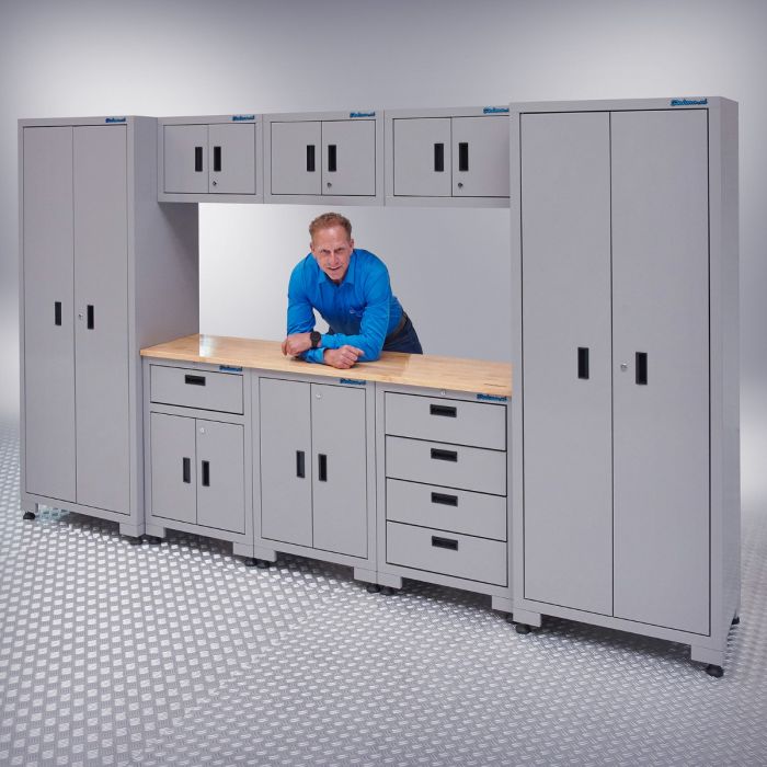 Werkstatteinrichtung mit 2 Werkstattschränken und Oberschrank